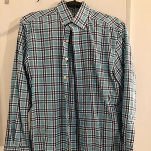 Vineyard vines flannel / plaid button down shirt